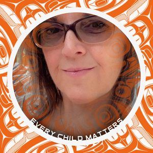 Meet your Posher, Lori-ann